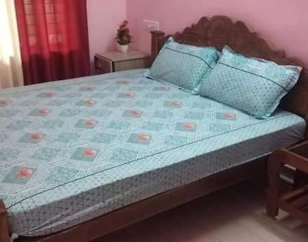 Dwaraka Munroe Apartment Kollam Ngoại thất bức ảnh